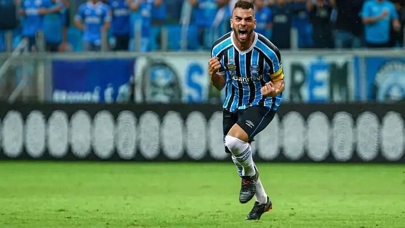 Grêmio vence Santos 5 a 1 em 2018 com atuação marcante de Maicon