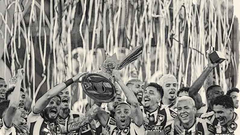 O Botafogo teve diversos atletas na Seleção do Brasileirão de 2024 (Foto: Thiago Ribeiro/AGIF)