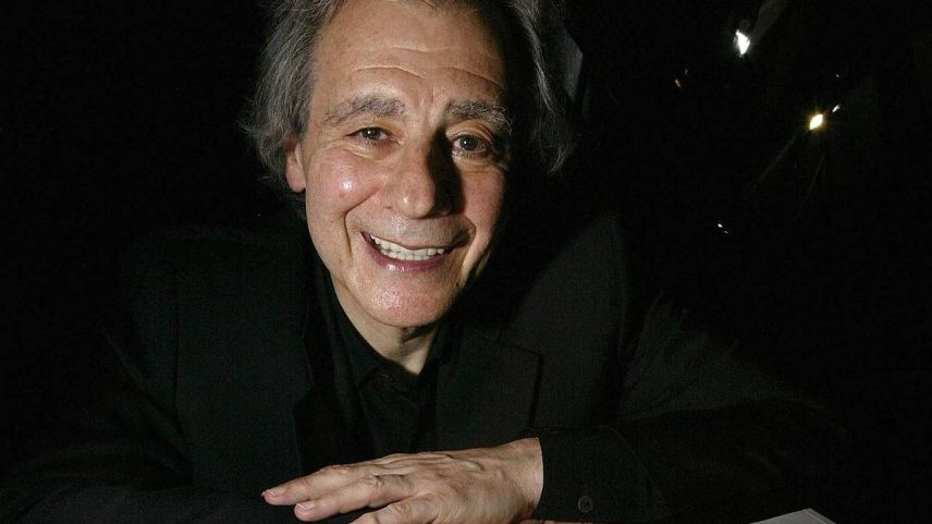 Lalo Schifrin, composer, in a photograph taken in 2003 in New York - Mark Mainz/Getty Images/AFP Lalo Schifrin, compositor, em fotografia de 2003, em Nova York (Foto: Mark Mainz/Getty Images/AFP)