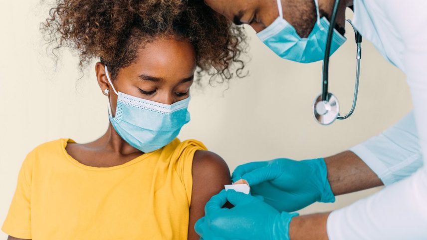 Thimerosal, um conservante que contém mercúrio, está presente em vacinas e outros medicamentos desde a década de 1930. (Foto: VioletaStoimenova/Getty Images)