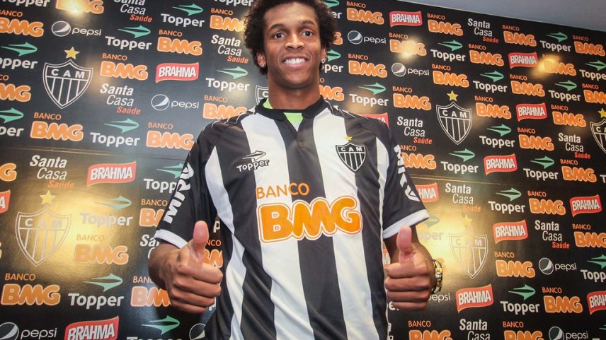 Ex-jogador Jô é preso em São Paulo por atraso no pagamento de pensão alimentícia