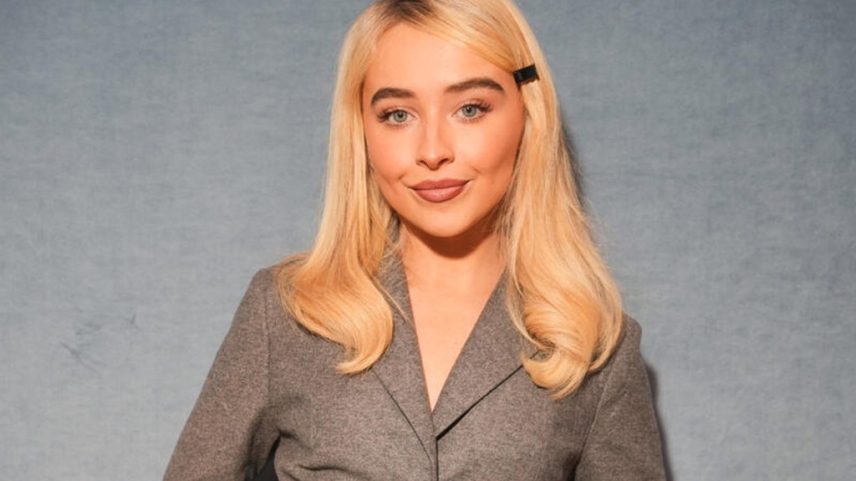 Sabrina Carpenter arrecadou US$ 1 milhão para caridade em menos de um ano no PLUS1, tornando-se o fundo de artista que mais cresceu na organização. (Foto: Reprodução)