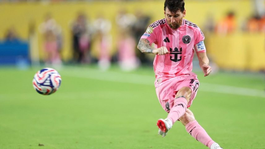 Messi em ação na Copa do Mundo de Clubes (Foto: Megan Briggs/Getty Images/AFP)