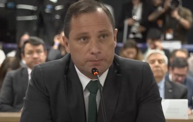 Mauro Cid em interrogatório na Primeira Turma do STF (Foto: Reprodução/TV Justiça)