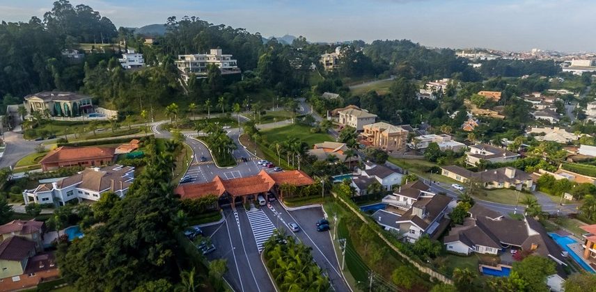 Condomínio Tamboré 1, localizado em Barueri, próximo de São Paulo (Foto: Reprodução)