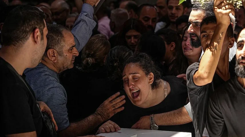 O ataque a uma igreja nos subúrbios de Damasco deixou pelo menos 25 pessoas mortas (Foto: Getty Images)