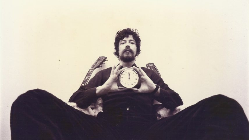O cantor e compositor Raul Seixas, que inspira exposição em cartaz no MIS-SP a partir de 11 de julho (Foto: Frederico Mendes/ Acervo de Kika Seixas)