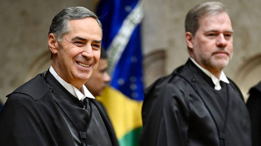 Luís Roberto Barroso e Dias Toffoli (Foto: Evaristo Sá/AFP)