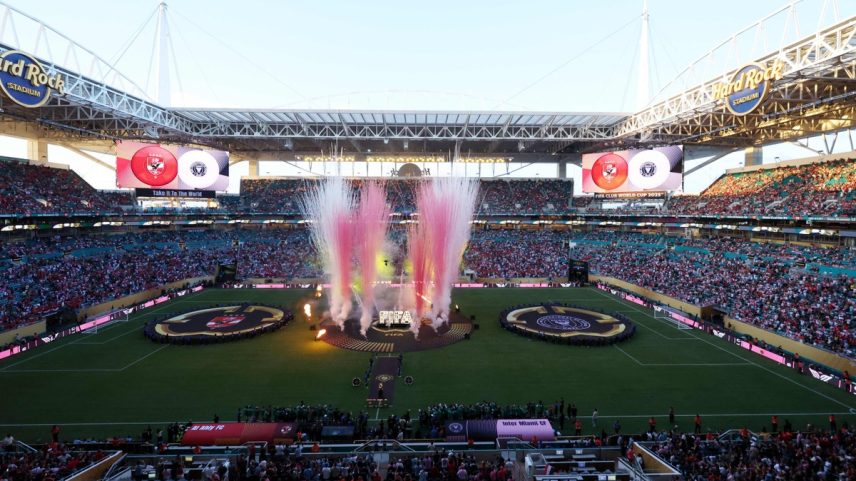 Hard Rock Stadium antes do jogo de abertura da Copa do Mundo de Clubes (Foto: Sandra Montanez / GETTY IMAGES NORTH AMERICA / Getty Images via AFP)
