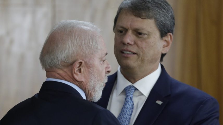 O presidente Lula e o governador de São Paulo, Tarcísio de Freitas, em novembro do ano passado — Foto: Cristiano Mariz/Agência O Globo/29-11-2024