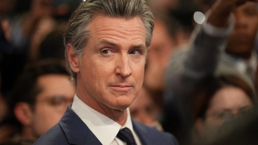 Governador Gavin Newsom (Foto: ANDREW HARNIK/GETTY IMAGES NORTH AMERICA/ AFP)