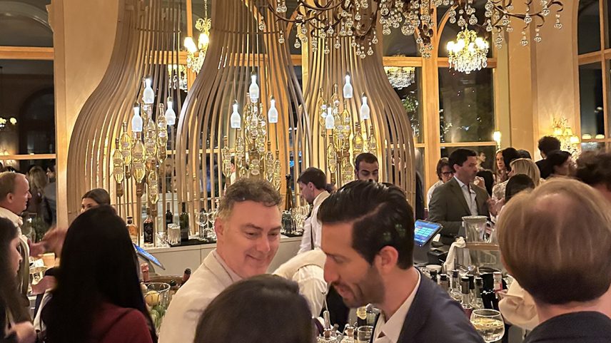 Dentro do exclusivo hotel Les Trois Roi em Basel, Suíça. (Foto: Daniel Cassady/ARTnews)