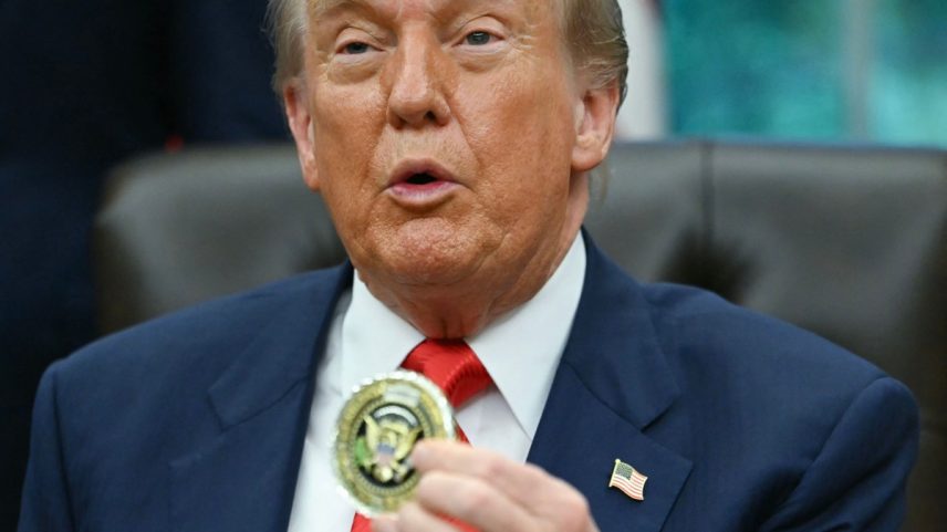 Presidente dos EUA, Donald Trump, fotografado na Casa Branca (Foto: Andrew Caballero-Reynolds/AFP)