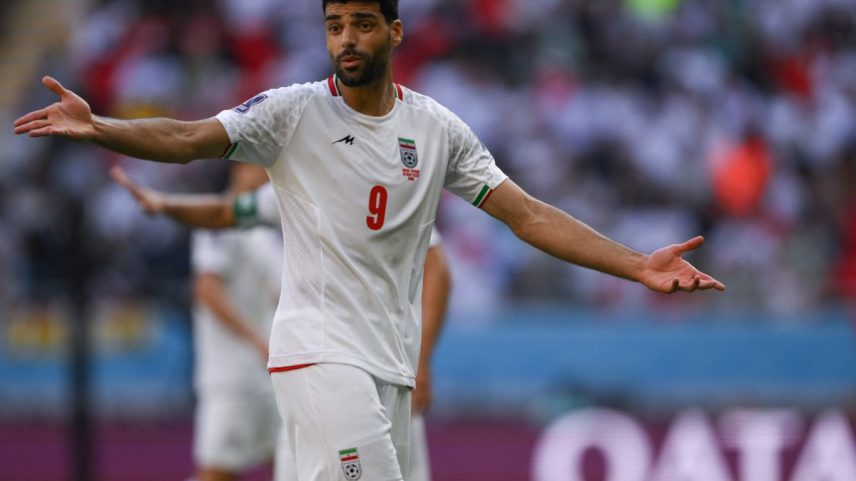 Copa do Mundo de Clubes: após doze dias preso em Teerã, Mehdi Taremi, da Inter, deixa capital e poderá viajar para os EUA (Foto: Nicolas Tucati/AFP)