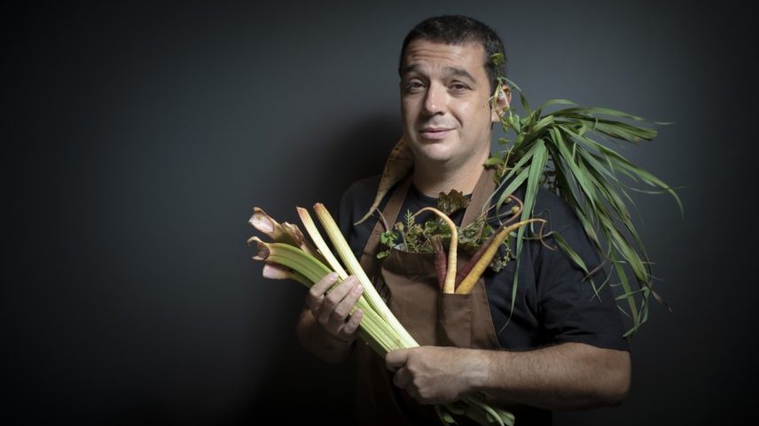 Chef Rafa Costa e Silva, do Lasai, restaurante com duas estrelas Michelin e único brasileiro no 50 Best Restaurants (Foto: Leo Martins)