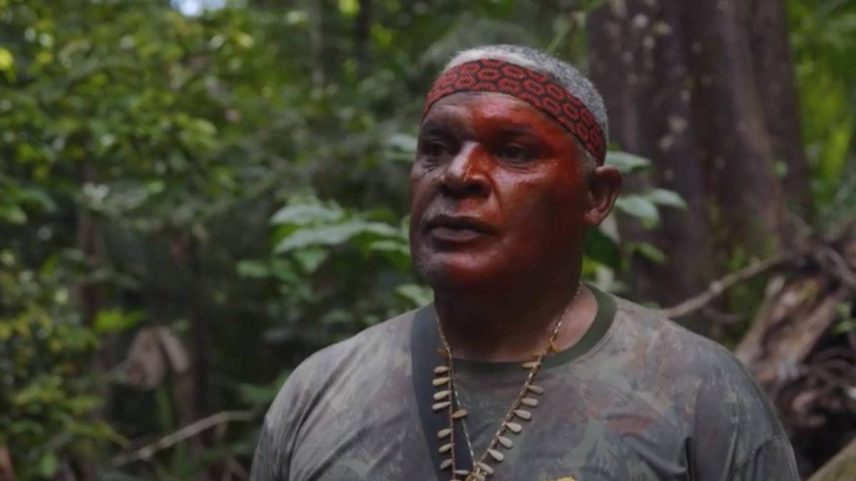 Cena do filme 'Aguyjevete Avaxi’i', sobre a retomada do plantio do milho tradicional do povo guarani m’bya (Foto: Divulgação)