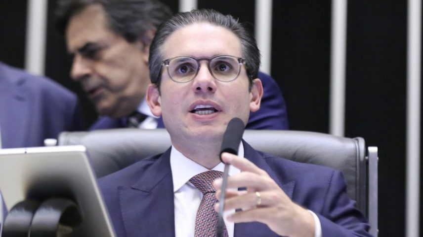 Presidente da Câmara, Hugo Motta, durante votação no plenário (Foto: Kayo Magalhães/Câmara dos Deputados)