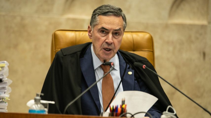 Plenário do STF durante julgamento sobre responsabilização das redes sociais; Ministro Barroso (Foto: Brenno Carvalho / Agência O Globo)