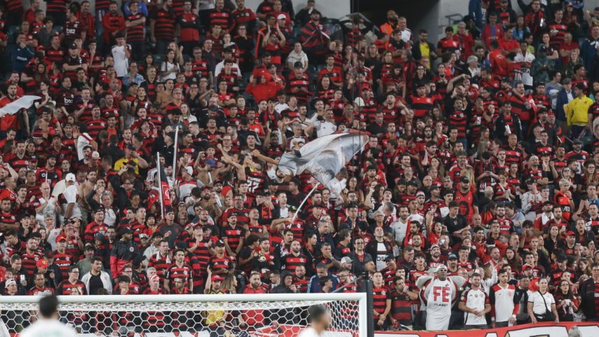 Torcida do Flamengo no Mundial de Clubes, na estreia (Foto: Gilvan de Souza/Flamengo)