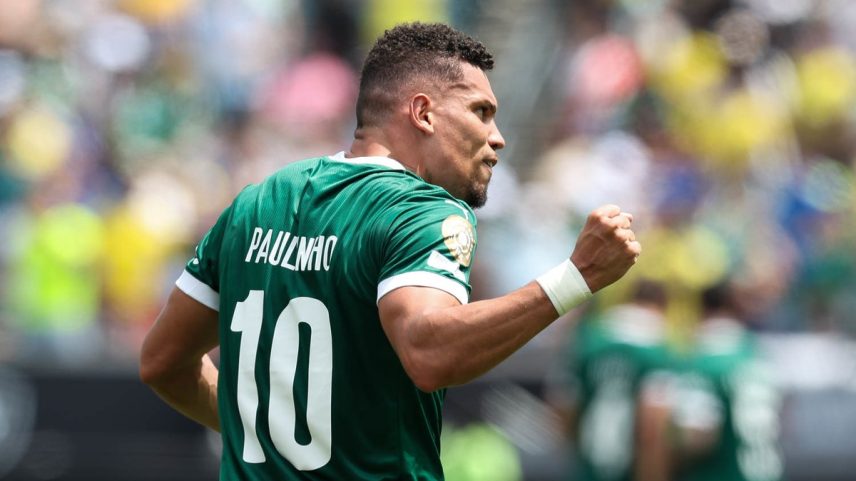 Paulinho passará por nova cirurgia (Foto: Cesar Greco/Palmeiras)