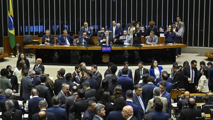 Plenário da Câmara dos Deputados durante sessão conjunta do Congresso Nacional. (Foto: Andressa Anholete/Agência Senado)