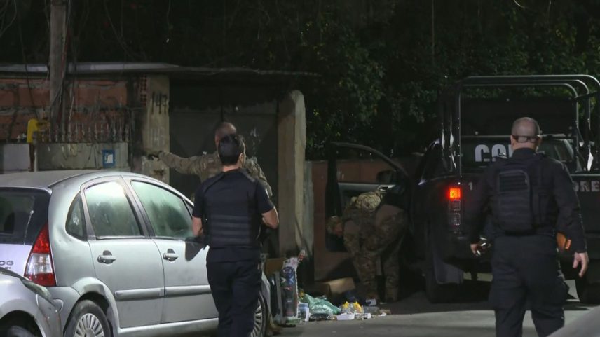 Quatro pessoas são presas em operação em 8 estados e no DF contra quadrilha que compartilhava imagens íntimas de menores em redes sociais (Foto: Reprodução/ TV Globo)