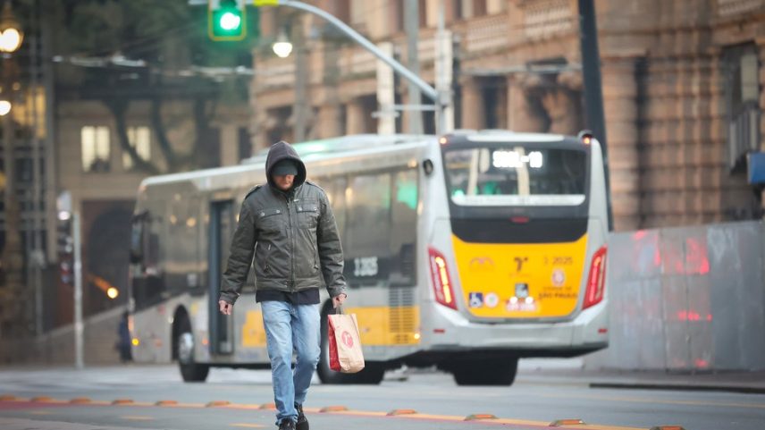 Massa de ar polar derruba temperaturas pelo Brasil (Foto: Agência SP)