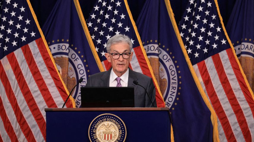 Presidente do Federal Reserve, Jerome Powell, durante entrevista coletiva em Washington - 31/07/2024 (Foto: Kevin Mohatt/Reuters)