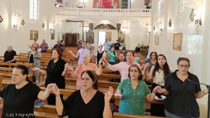 A Capuchin Church of Jesus the King se tornou abrigo para famílias. (Foto: Facebook/كنيسة يسوع الملك، للآباء الكبوشيين-اللاتين السويداء.سورية.)