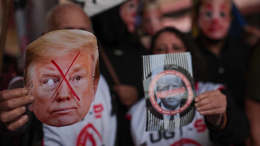 Manifestação organizada pelo Sindicato dos Comerciários de São Paulo contra o tarifaço de Trump; taxas podem afetar empregos em vários setores (Foto: Reprodução)