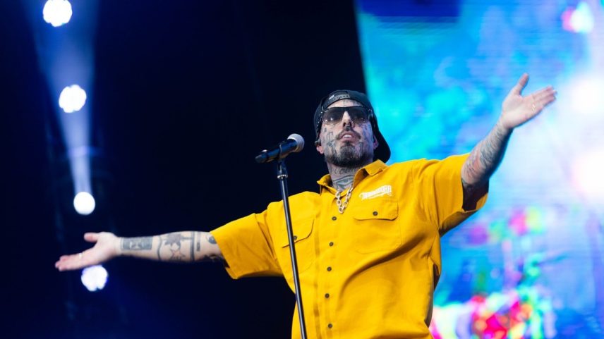 Tico Santa Cruz, vocalista do Detonautas, no The Town 2023 (Foto: Maria Isabel Oliveira/ Agência O Globo)