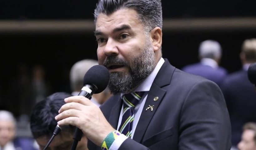 Deputado federal Delegado Caveira (PL-PA) (Foto: Kayo Magalhães - 2.abr.2025/Câmara dos Deputados)