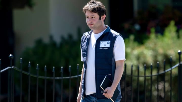 Dylan Field, cofundador e CEO da Figma Inc., após as sessões da manhã na Conferência de Mídia e Tecnologia Allen & Co. em Sun Valley, Idaho, em 11 de julho de 2024. (Foto: David Paul Morris | Bloomberg | Getty Images)