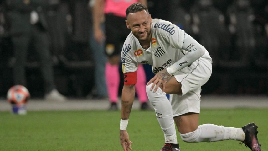Neymar lamentou a morte de Diogo Jota (Foto: Nelson Almeida/AFP)