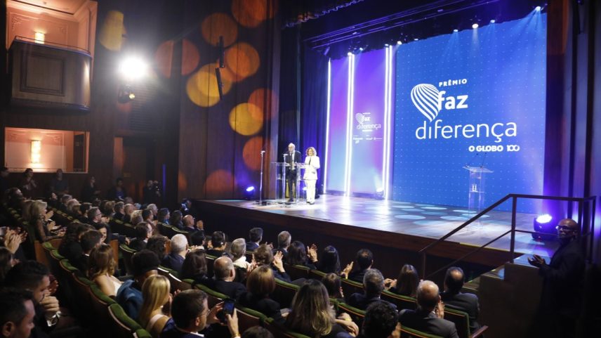 Cerimônia de entrega do Prêmio Faz Diferença, no Teatro do Copacabana Palace. (Foto: Guito Moreto / Agência O Globo)