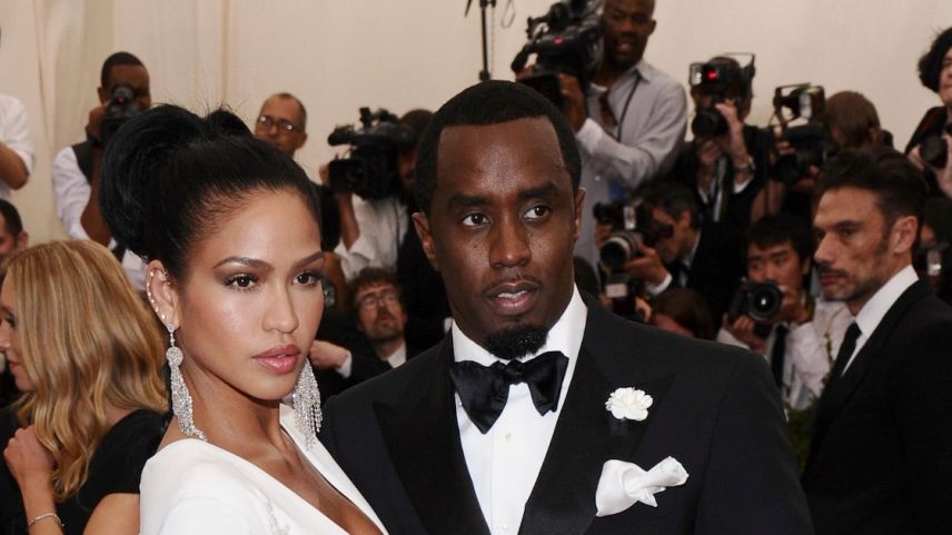 Cassie Ventura e Sean 'Diddy' Combs em evento, em 2015. O rapper foi considerado culpado em duas acusações de transporte para fins de prostituição, uma delas envolvendo a ex-namorada, que prestou depoimento contra ele durante o julgamento. (Foto: Charles Sykes/Invision/AP)