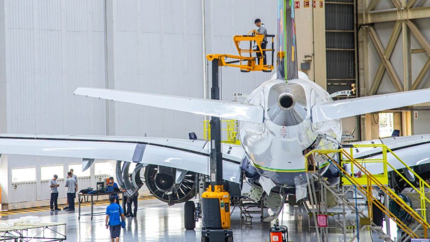 Imposto de 50% de Trump traria impacto de R$ 2 bi por ano; empresa está confiante de que haverá algum acordo bilateral para evitar taxação nas aeronaves, disse o executivo (Foto: Reprodução/Exame)
