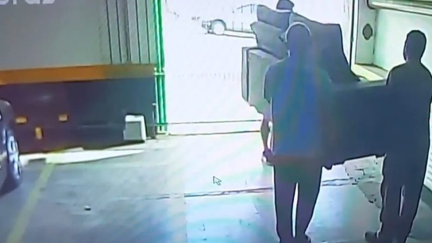 Sofá foi furtado no trajeto de São Paulo para São Bernardo (Foto: Arquivo Pessoal)