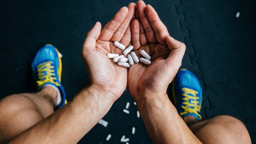 Consumo de tadalafila é especialmente preocupante quando combinado com o uso de testosterona, adverte cardiologista (Foto: PooMtyKunG/Adobe Stock)