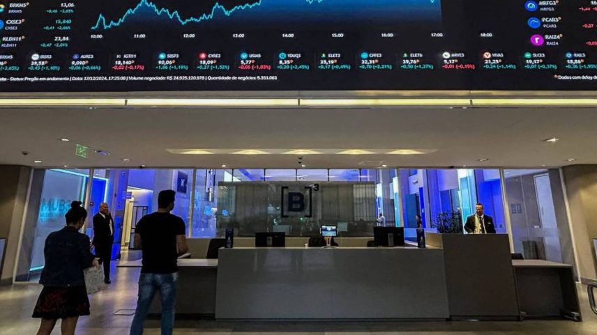 Vista da entrada da Bolsa de Valores de São Paulo (B3), no centro de São Paulo (Foto: NELSON ALMEIDA/AFP, via Folha de SP)