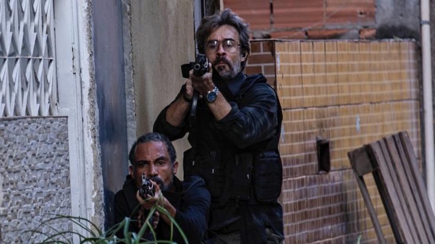 Silvio Guindane e Erom Cordeiro em 'Arcanjo renegado' (Foto: César Diógenes)
