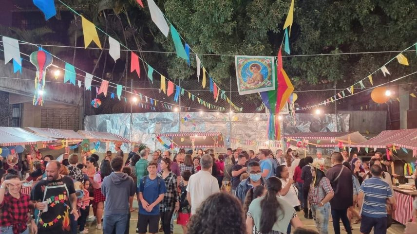 Tradicional festa juliana da Paróquia da Ressurreição, no Arpoador, Zona Sul do Rio (Foto: Divulgação)