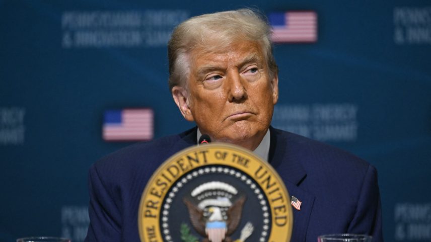 Trump ameaça tarifa de 35% sobre produtos canadenses e deixa acordo comercial mais distante (Foto: Reprodução)