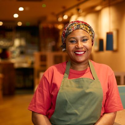 Chef Adejoké Bakaré se torna a primeira mulher preta a receber prêmio Michelin
