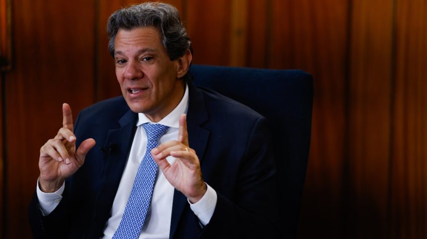 Haddad disse que o governo não espera arrecadar com a iniciativa, mas preservar concorrentes (Foto: Wilton Junior/Estadão)