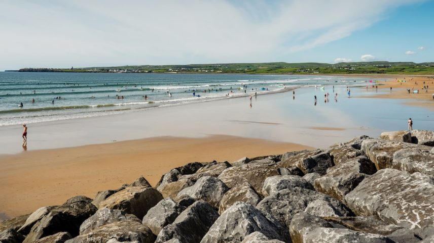 Ilha Clare é uma das opções para quem quiser aderir ao programa. (Foto: mark_gusev/Adobe Stock)