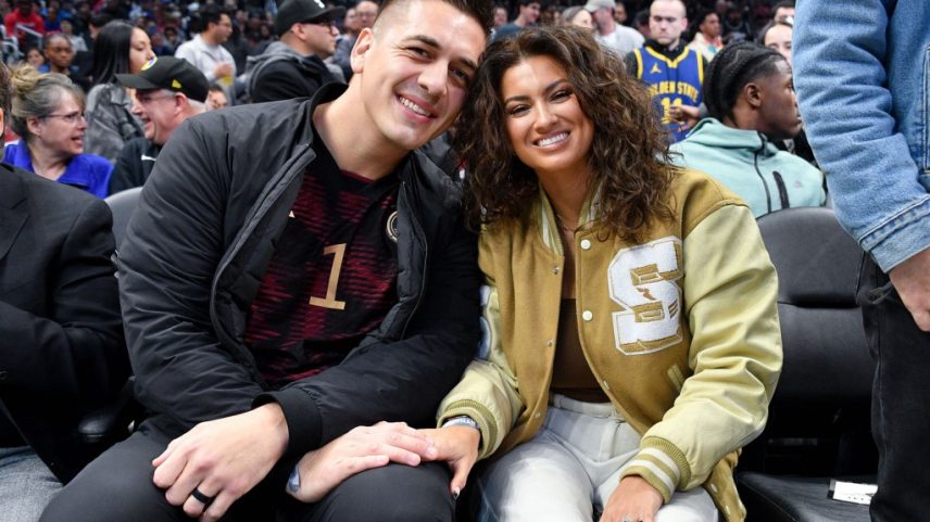 Tori Kelly está grávida e espera seu primeiro filho com seu marido, Andre Murillo. (Foto: Reprodução)