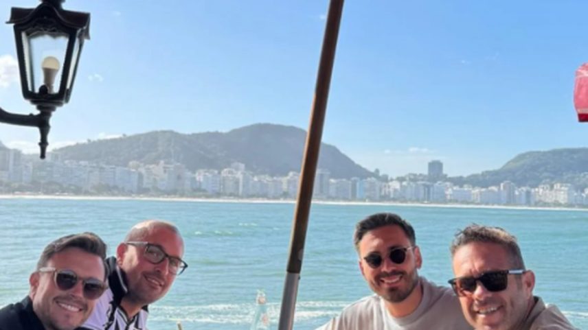 Davide Ancelotti, técnico do Botafogo, aproveitou o dia de folga para conhecer a praia de Copacabana junto de sua comissão técnica (Foto: Reprodução)