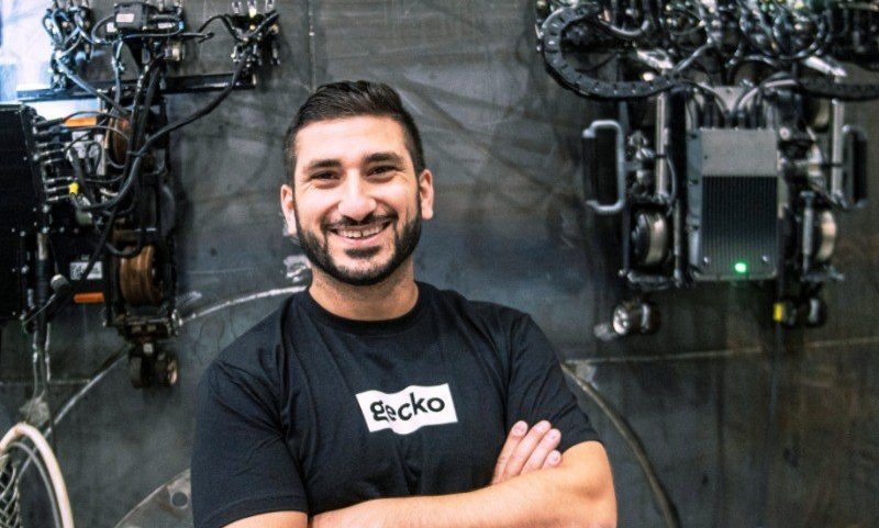 Jake Loosararian, engenheiro elétrico e CEO da Gecko Robotics (Foto: LinkedIn | Reprodução)