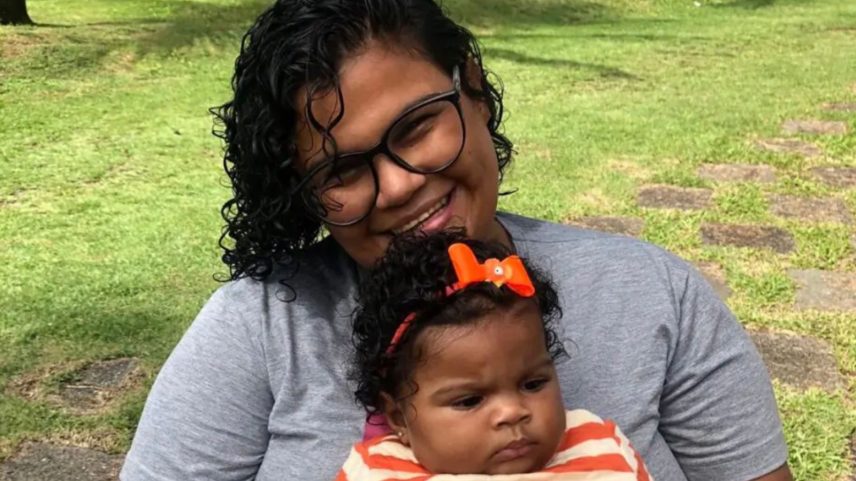 Suellem e a filha. (Foto: Reprodução/Junta de Missões Nacionais)